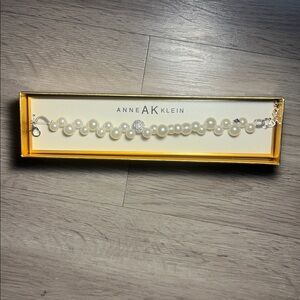 Anne Klein White Pearl Bracelet with Silver Clasp, Brand New in Gift Box, 8"